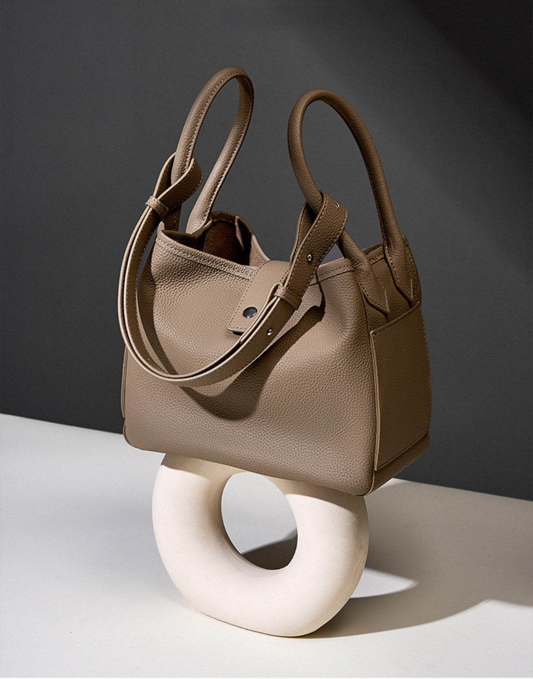 Yenesy Women Cowhide Leather Basket Bag